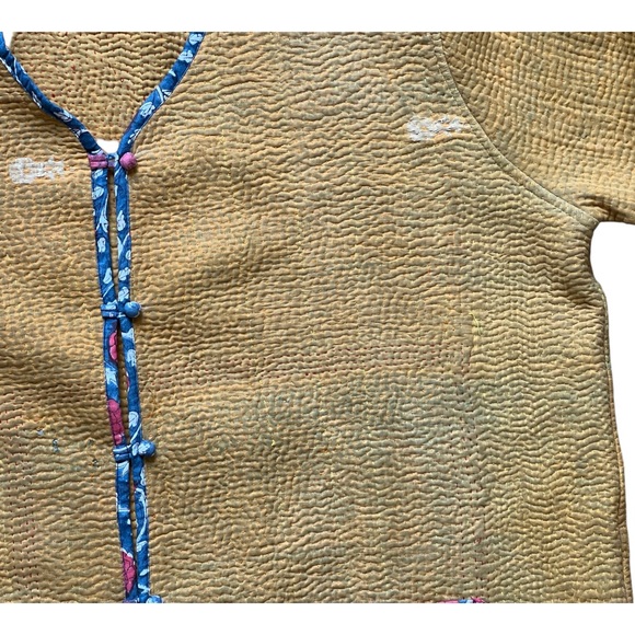 Reversible Kantha Jacket - Picture 4 of 6